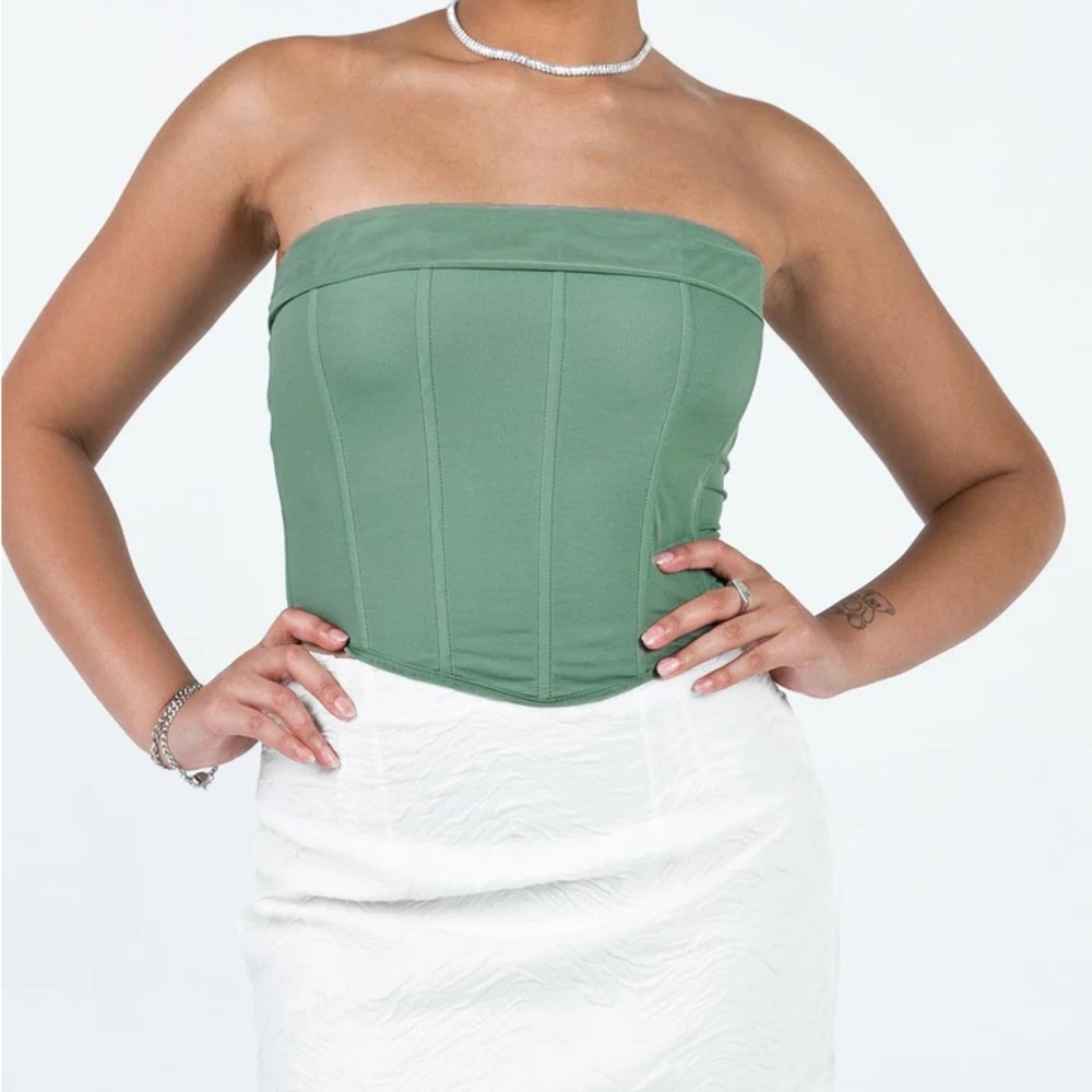 Strapless corset
